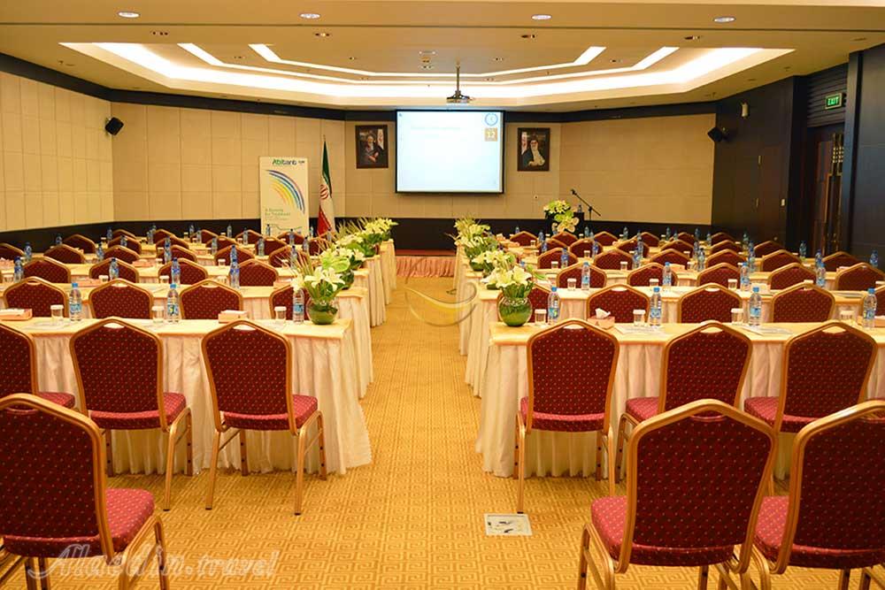 سالن الماس هتل پارسیان آزادی تهران | علاءالدین تراول