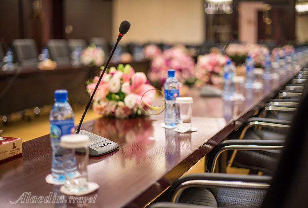 سالن برلیان هتل پارسیان آزادی تهران | علاءالدین تراول