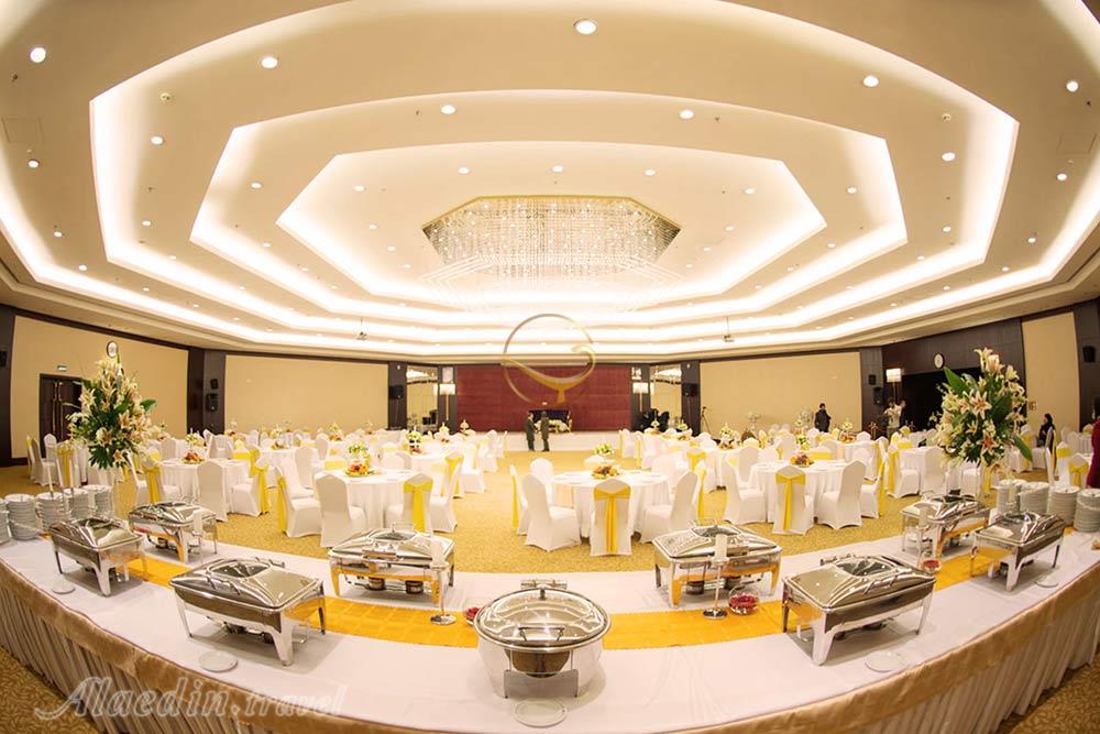 سالن زرین هتل پارسیان آزادی | علاءالدین تراول