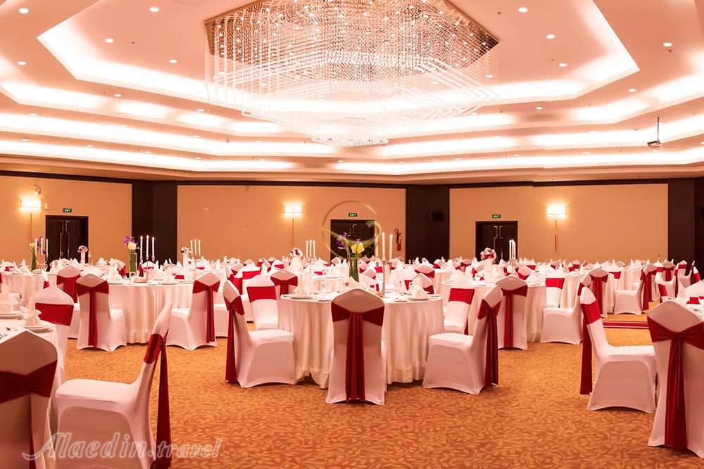 سالن زرین هتل پارسیان آزادی | علاءالدین تراول