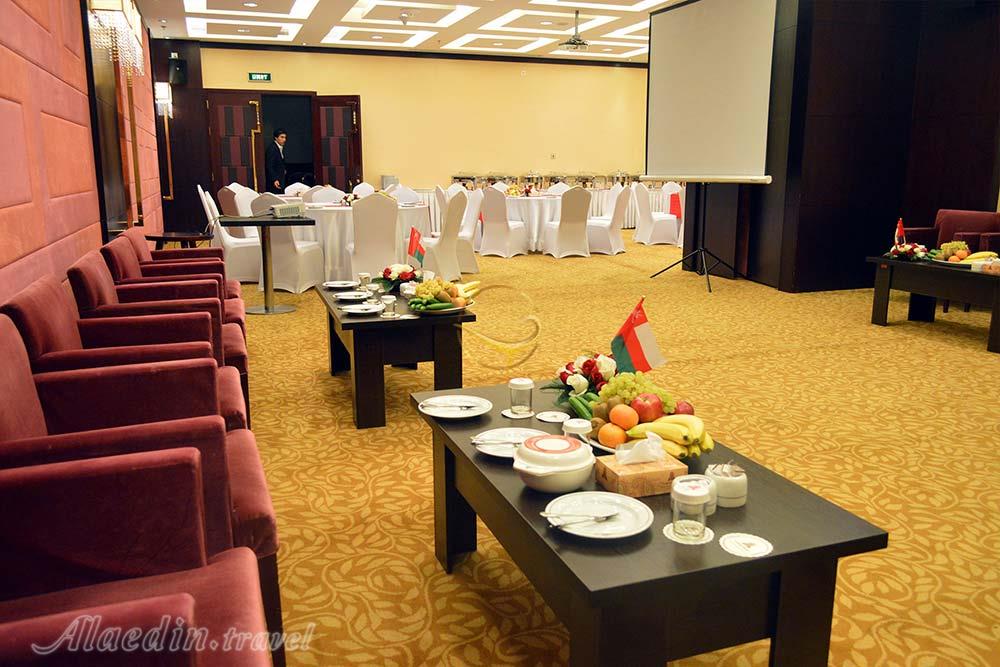 سالن زمرد هتل پارسیان آزادی تهران | علاءالدین تراول