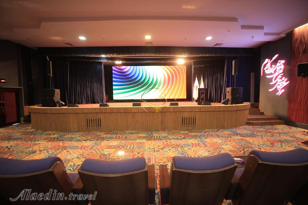 سالن سپهر هتل ارم تهران | علاءالدین تراول