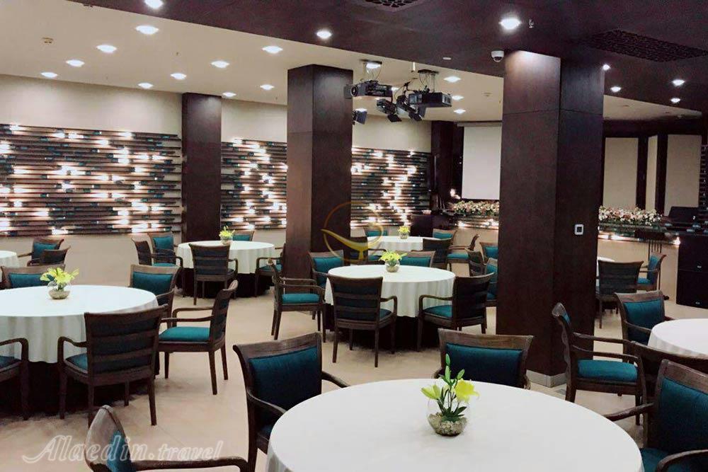 سالن همایش هتل اسکان الوند تهران | علاءالدین تراول