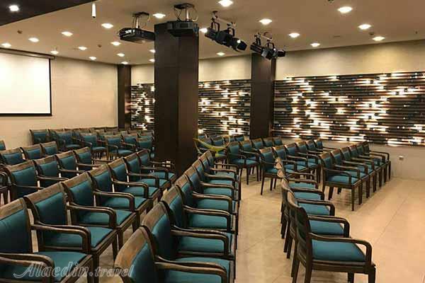 سالن همایش هتل اسکان الوند تهران