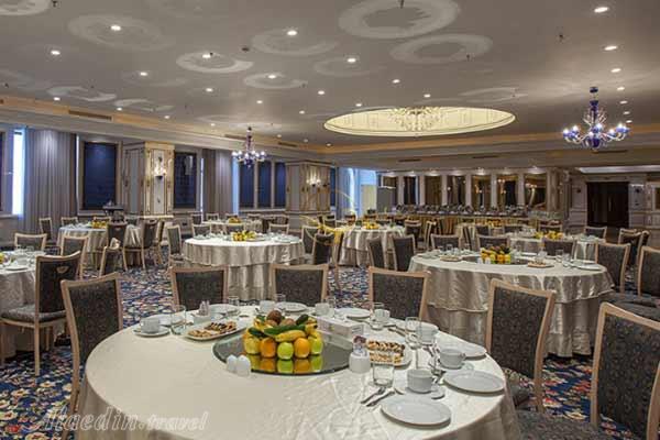 سالن ایوان هتل اسپیناس پالاس تهران