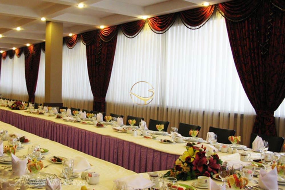 سالن های هتل پارسیان استقلال تهران | علاءالدین تراول