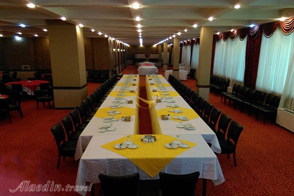 سالن های هتل پارسیان استقلال تهران | علاءالدین تراول