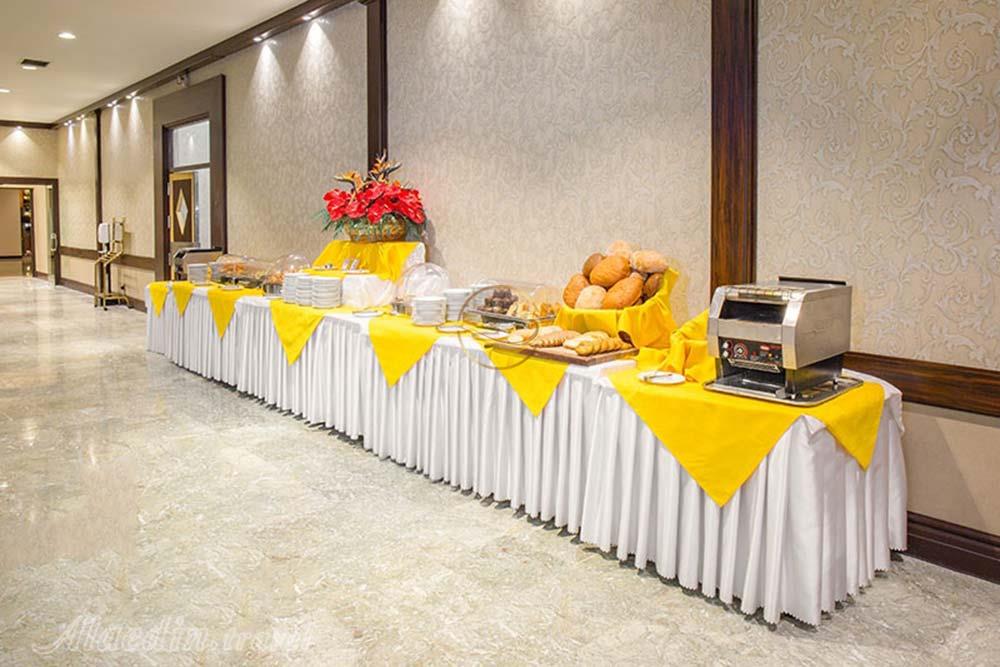 سالن های هتل پارسیان استقلال تهران | علاءالدین تراول