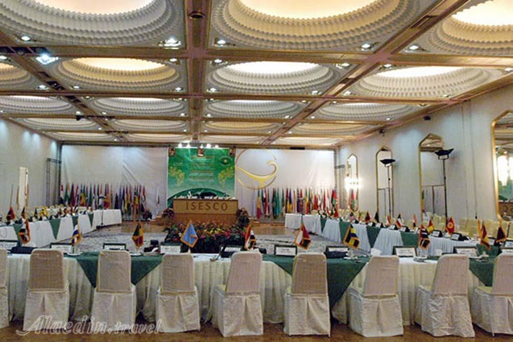 سالن دریای نور هتل استقلال تهران | علاءالدین تراول