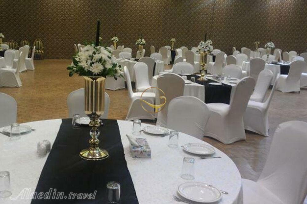 سالن دریای نور هتل استقلال تهران | علاءالدین تراول