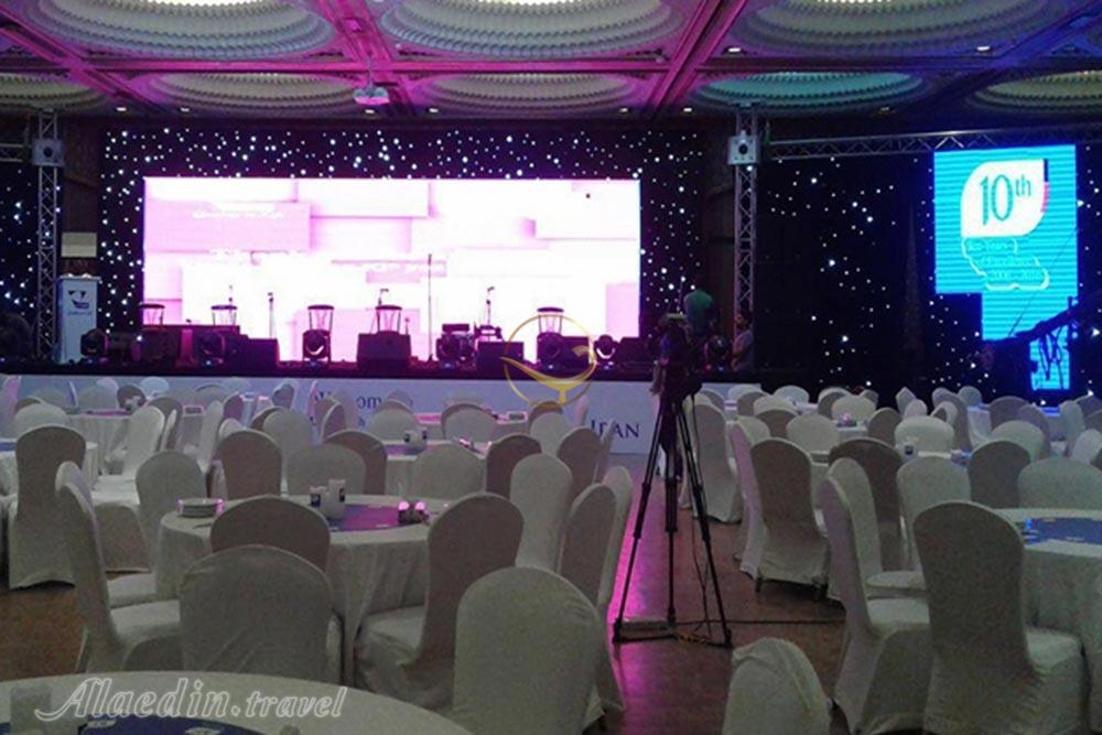 سالن دریای نور هتل استقلال تهران | علاءالدین تراول