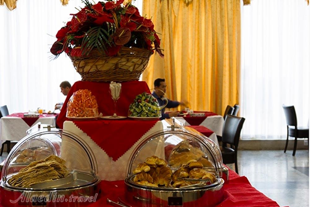 سالن یاس 1 هتل پارسیان استقلال تهران | علاءالدین تراول