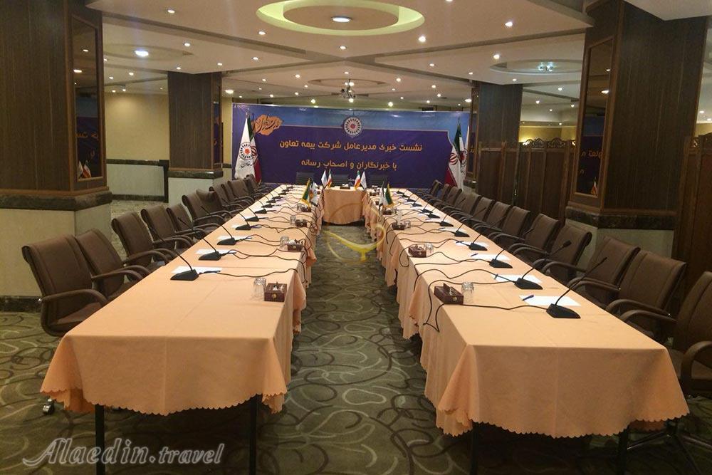 سالن صدف هتل بزرگ تهران | علاءالدین تراول