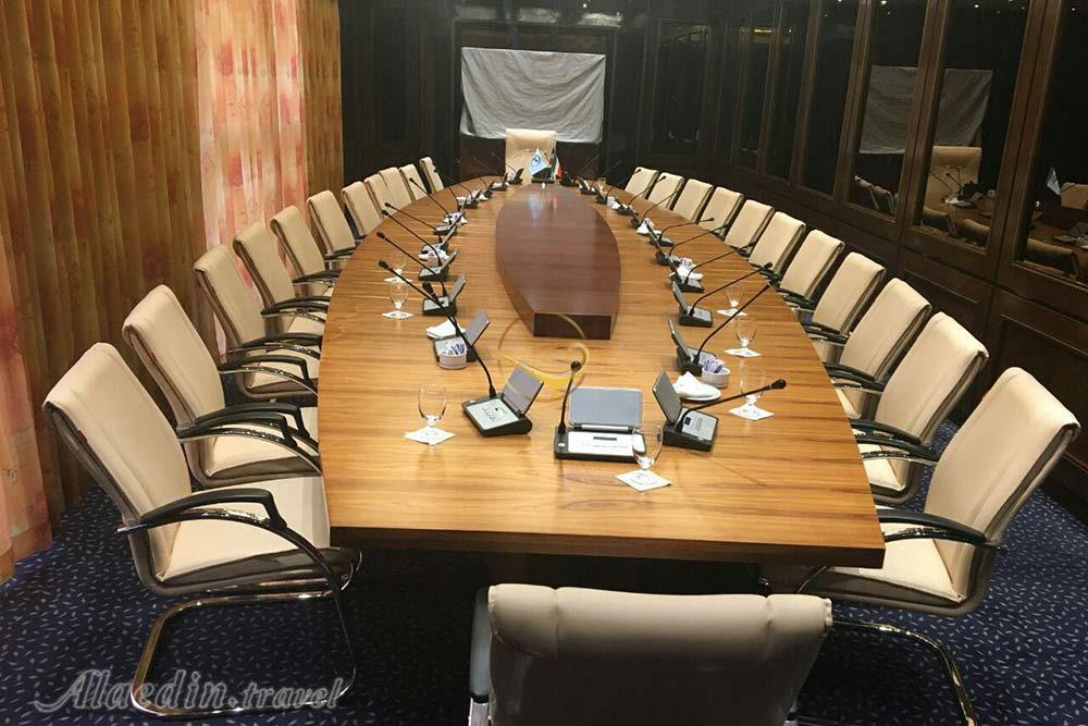 سالن نگین هتل هما تهران | علاءالدین تراول