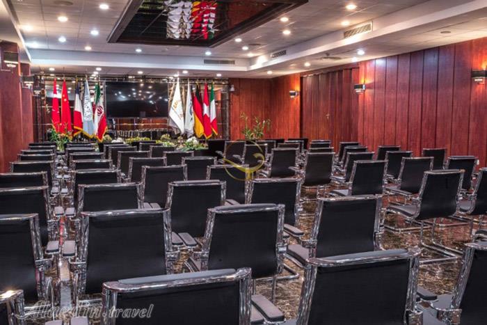 سالن ملل هتل هویزه تهران