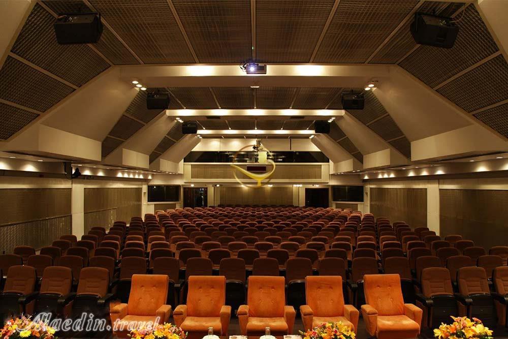 سالن‌های مجموعه بین المللی صدا و سیما | علاءالدین تراول