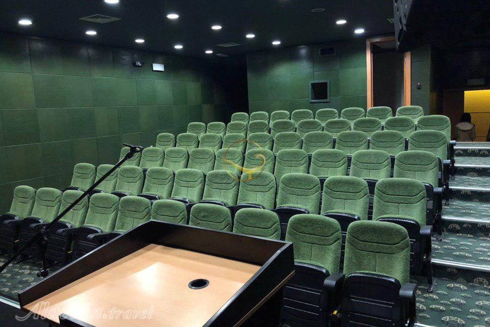 سالن سینمایی 60 نفره برج میلاد تهران | علاءالدین تراول
