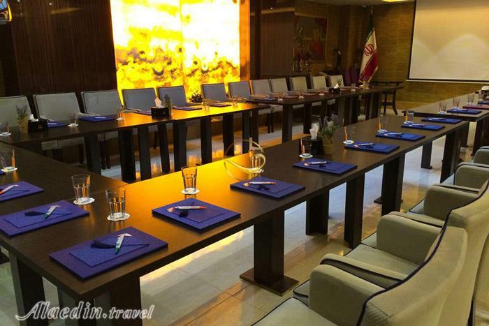 سالن های هتل نیلو تهران | علاءالدین تراول