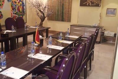 سالن جلسه هتل نیلو تهران