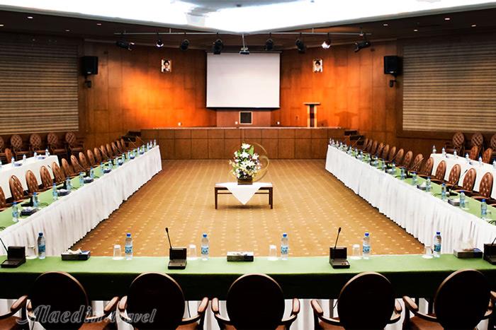 سالن هگمتانه هتل المپیک تهران | علاءالدین تراول