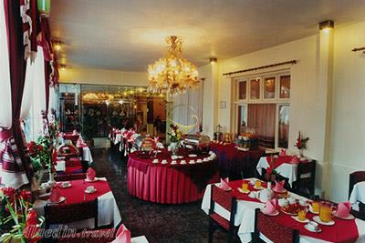 سالن زیتون  هتل پارسیان کوثر تهران