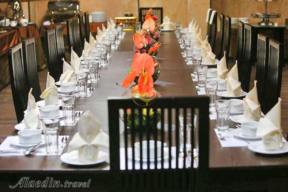 مرکز همایش‌های بین‌المللی رایزن | علاءالدین تراول