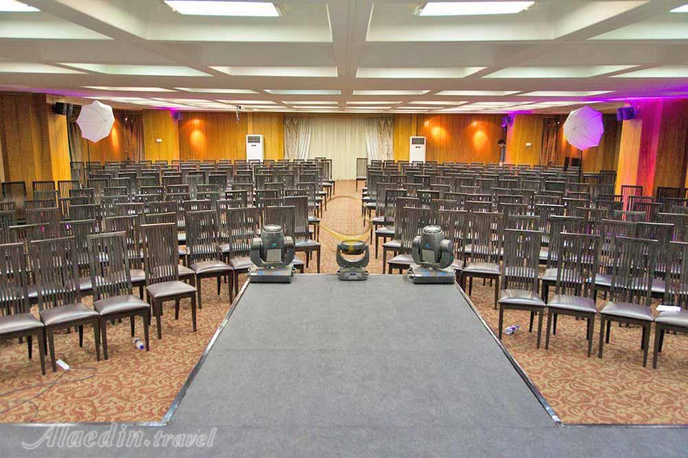 مرکز همایش‌های بین‌المللی رایزن | علاءالدین تراول