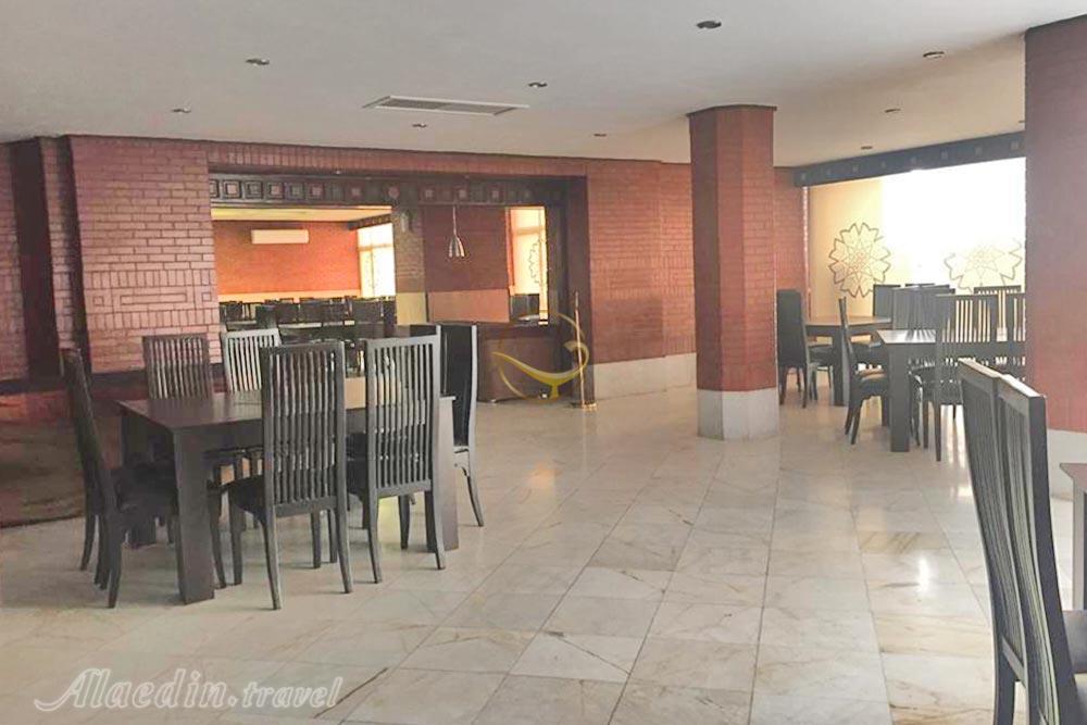 سالن خیام | علاءالدین تراول