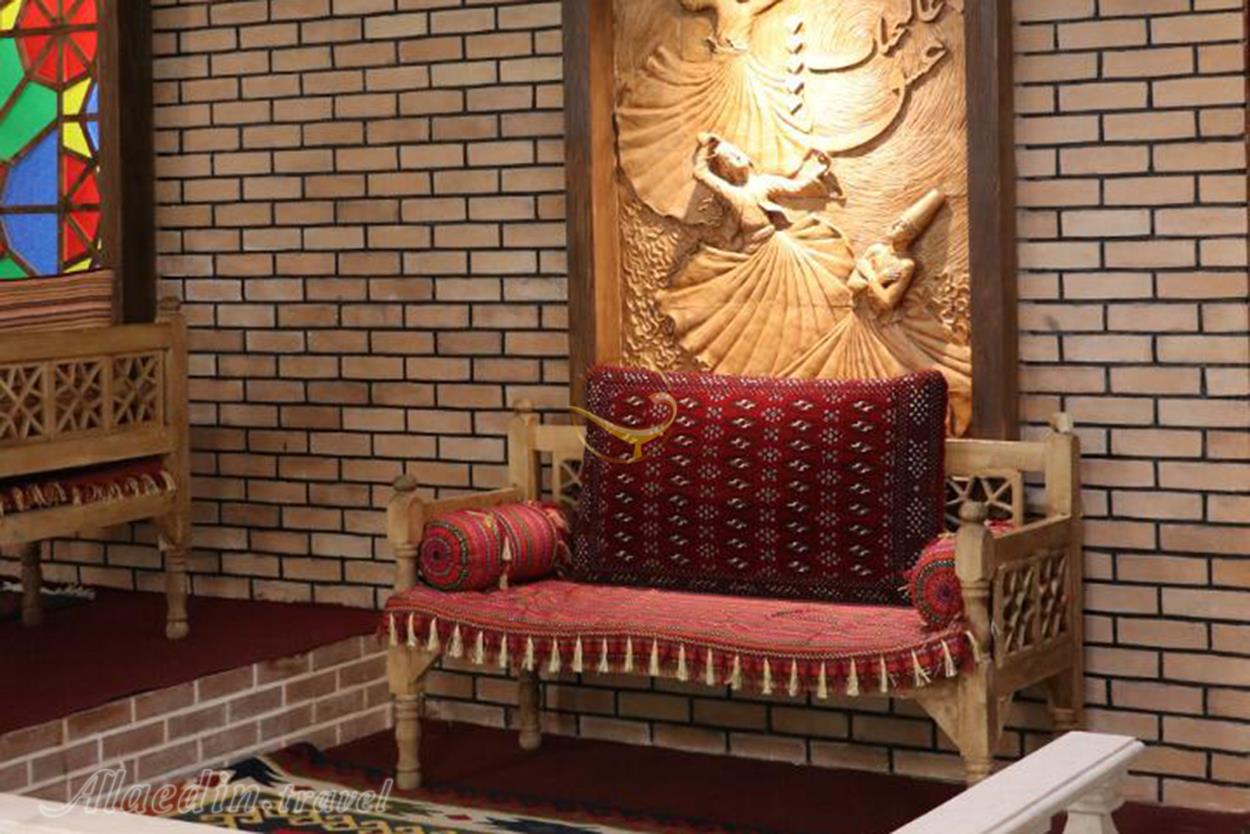 سالن کنفرانس موسسه فرهنگی مطالعاتی شمس الشموس | علاءالدین تراول