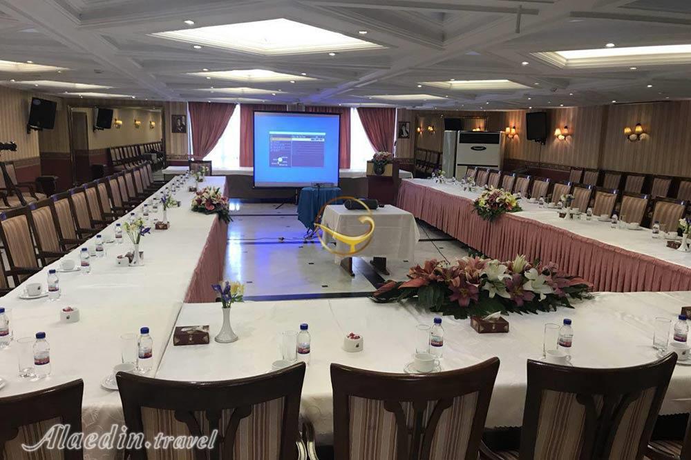 سالن های هتل سیمرغ تهران | علاءالدین تراول