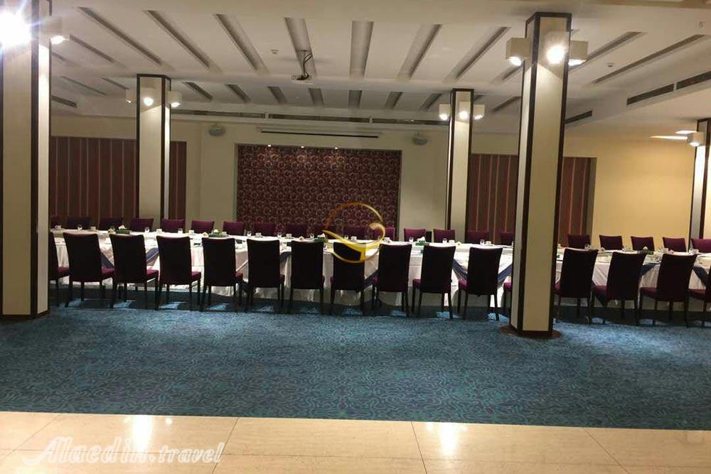 اجاره سالن کنفرانس هتل ارگ جدید یزد | علاءالدین تراول