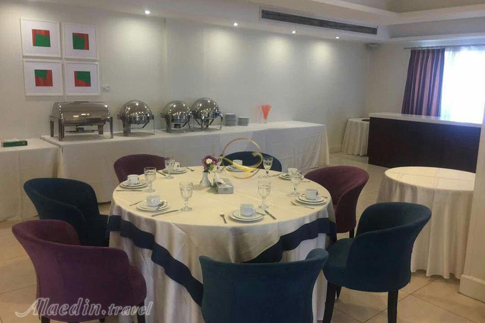 سالن ارغوان هتل ارگ | علاءالدین تراول