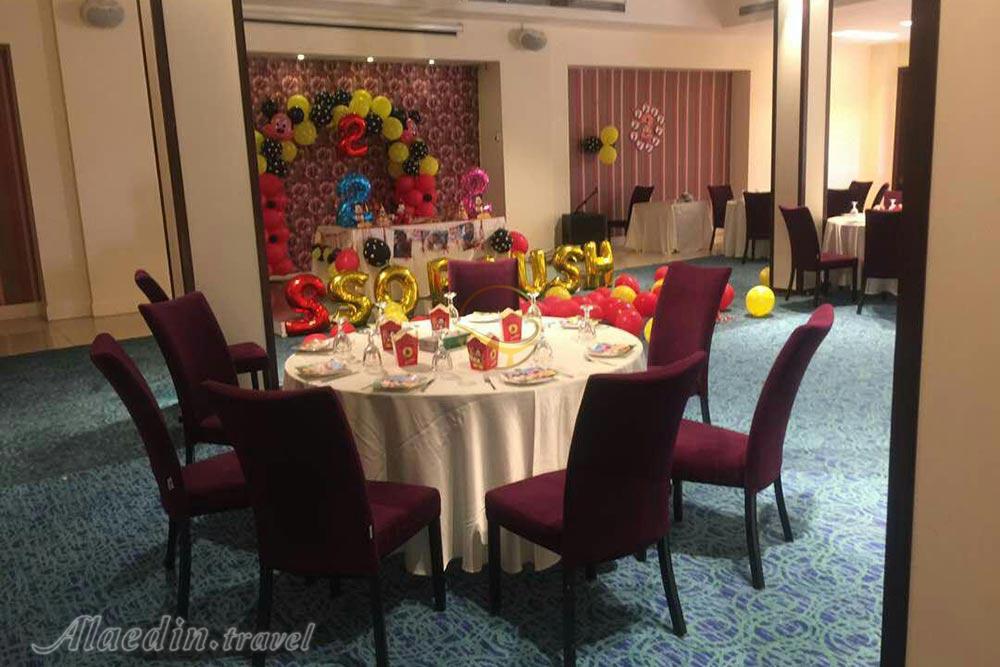 سالن چشم انداز 1 هتل ارگ جدید یزد | علاءالدین تراول