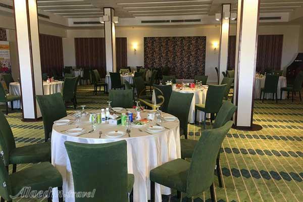 سالن چشم انداز دو هتل ارگ جدید یزد