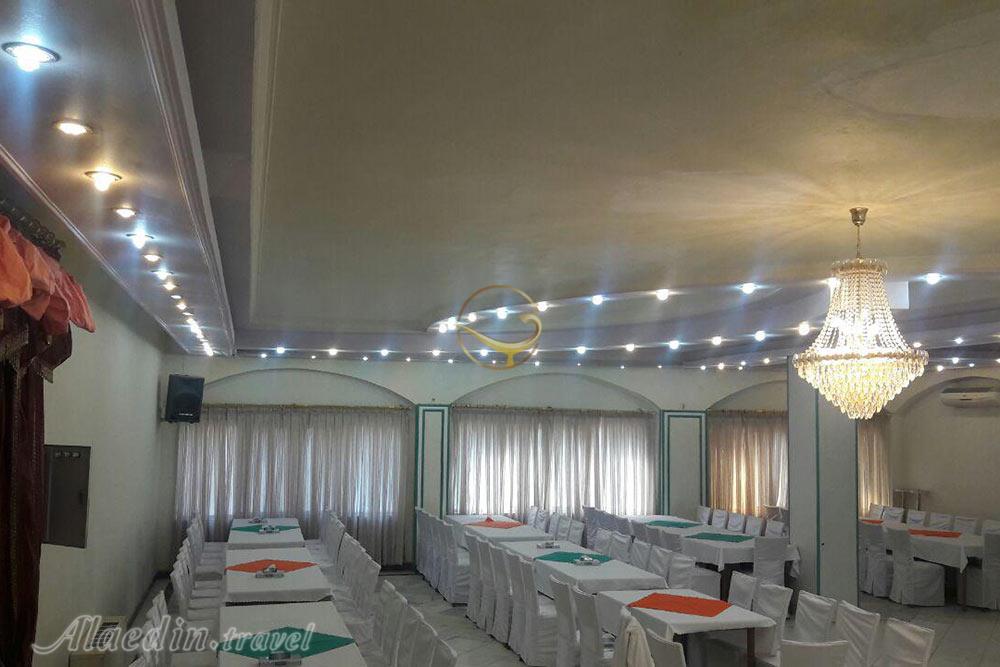 سالن ارکیده هتل جهانگردی یزد | علاءالدین تراول