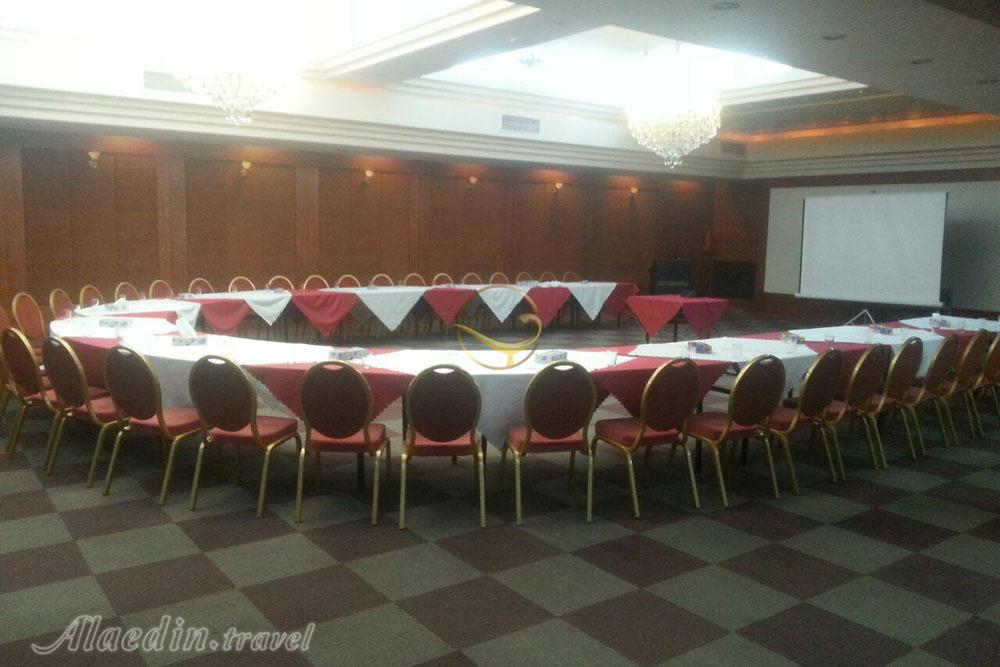 سالن های هتل بزرگ زنجان | علاءالدین تراول