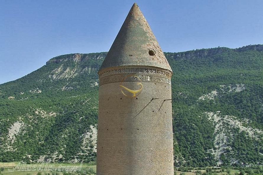 تور جهان نما؛ از تخت میرزا تا برج رادکان | علاءالدین تراول