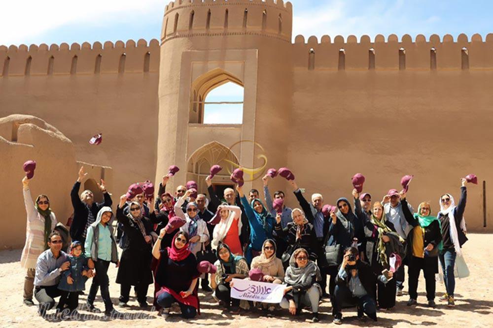 همسفران علاءالدین در تور گروهی کرمان گواشیر | علاءالدین تراول