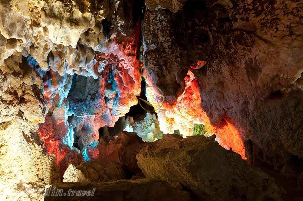 تور غار چال نخجیر و محلات یک روزه