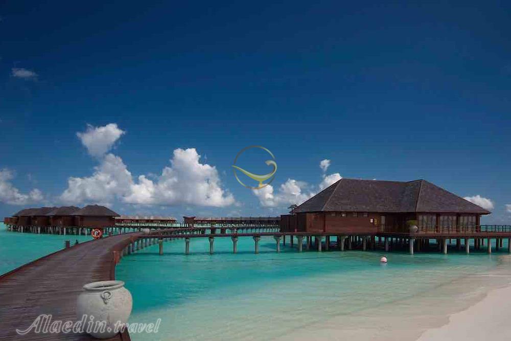 لذت استفاده از هتل های روی آب مالدیو | علاءالدین تراول