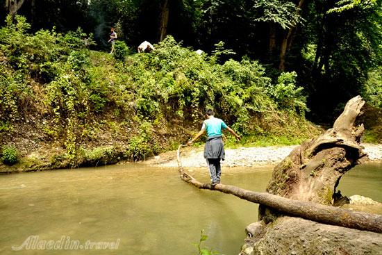 تور پلنگ دره؛ گذر از خیس خیال | علاءالدین تراول