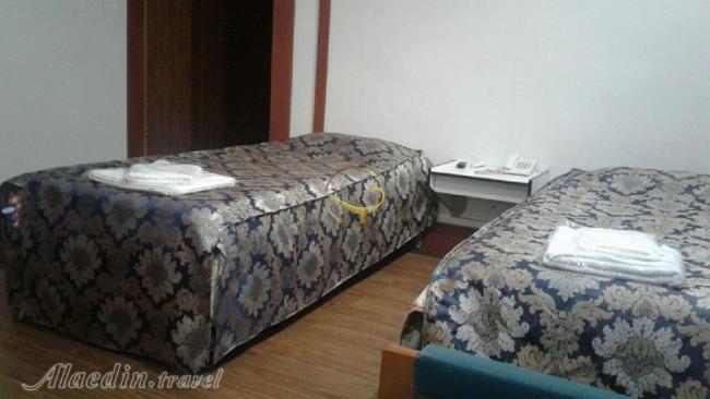 اتاق دو تخته تویین هتل 3 ستاره فروغ بندر عباس | علاءالدین تراول