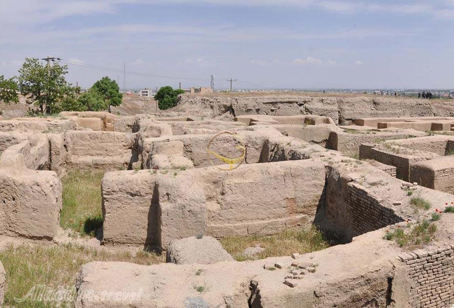 تپه های هگمتانه در همدان 