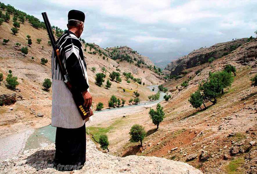 رسم شکار عشایر بختیاری 