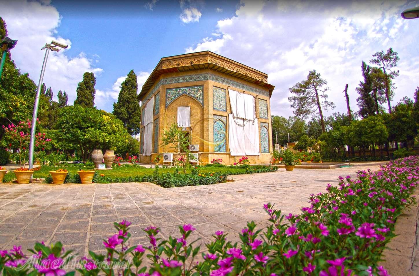باغ موزه نظر