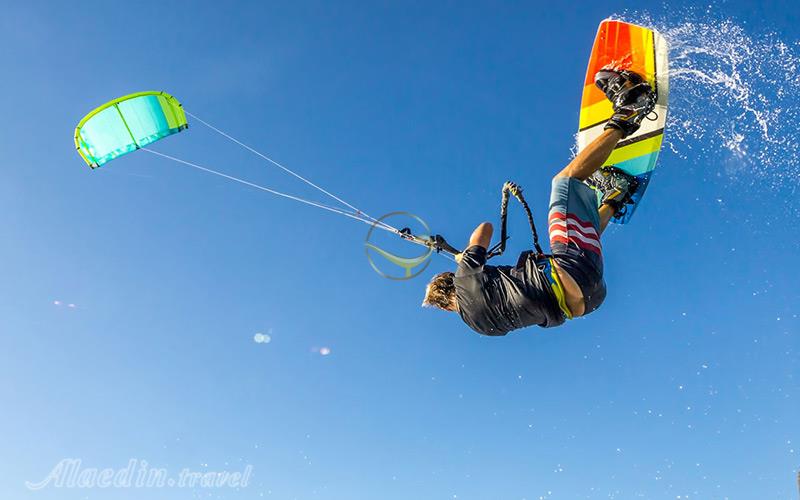 مسابقات کایت بردینگ جام مارینا کیش برگزار شد