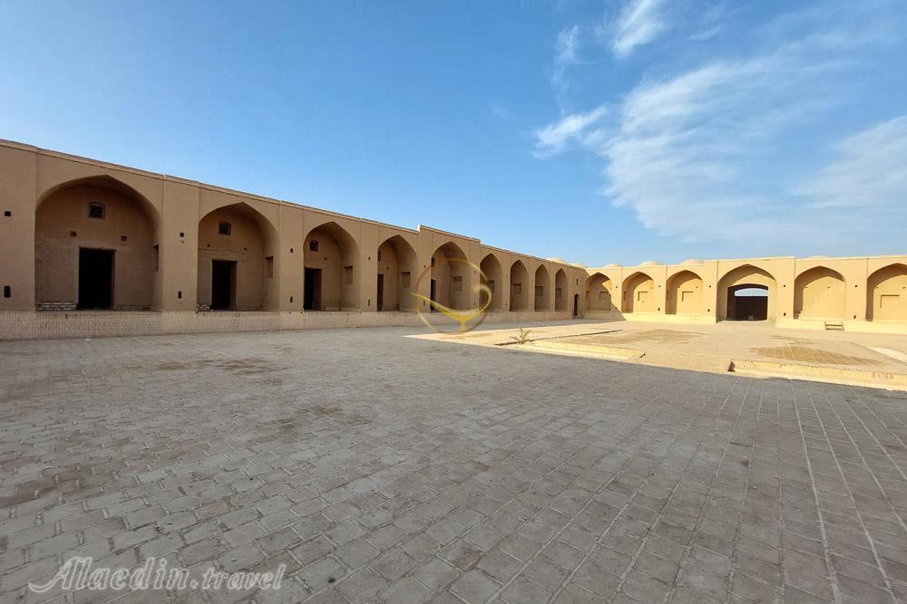 رباط کهنه یا کاروانسرای سلجوقی