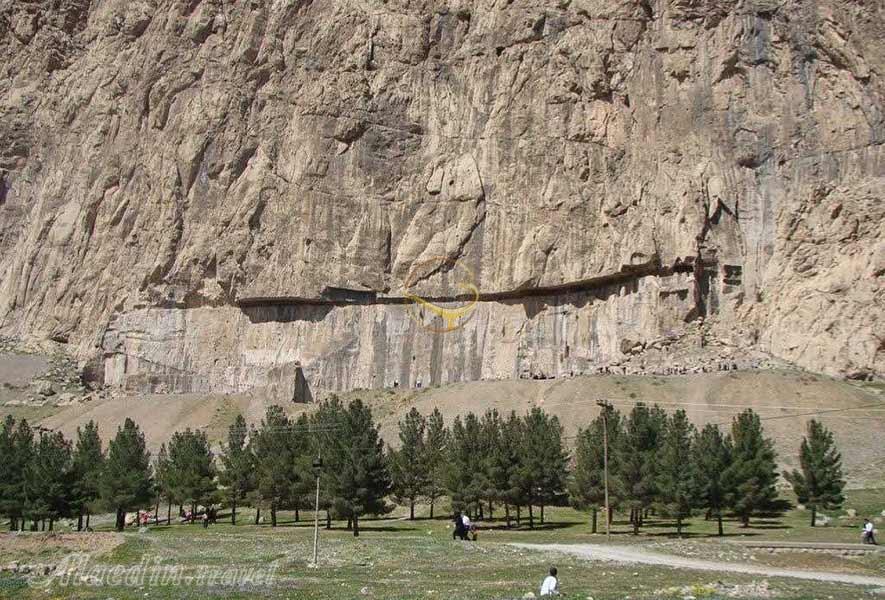 کتیبه فرها دتراش 