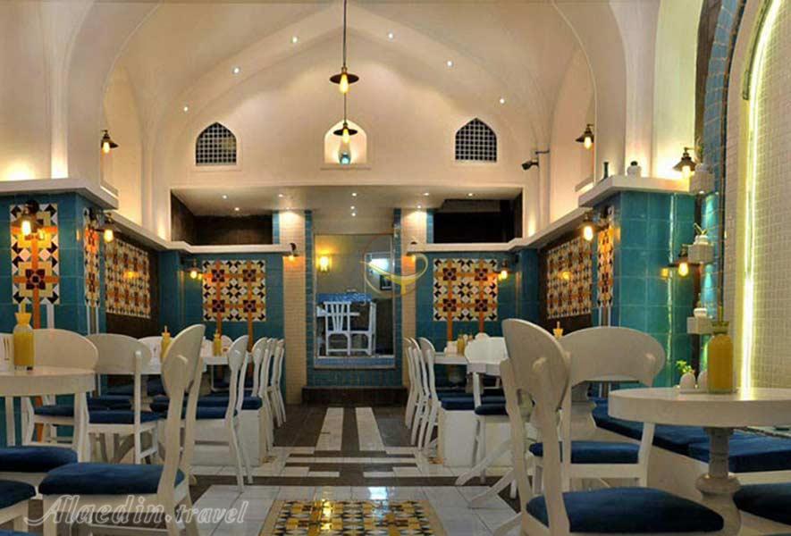 کافه پناهنده