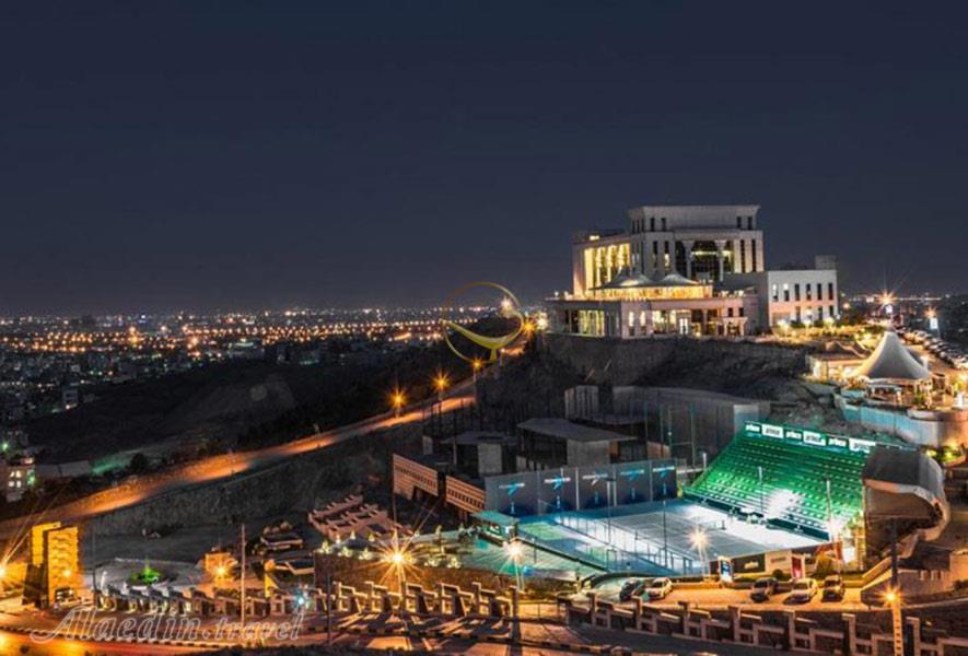مشهدگردی در شب